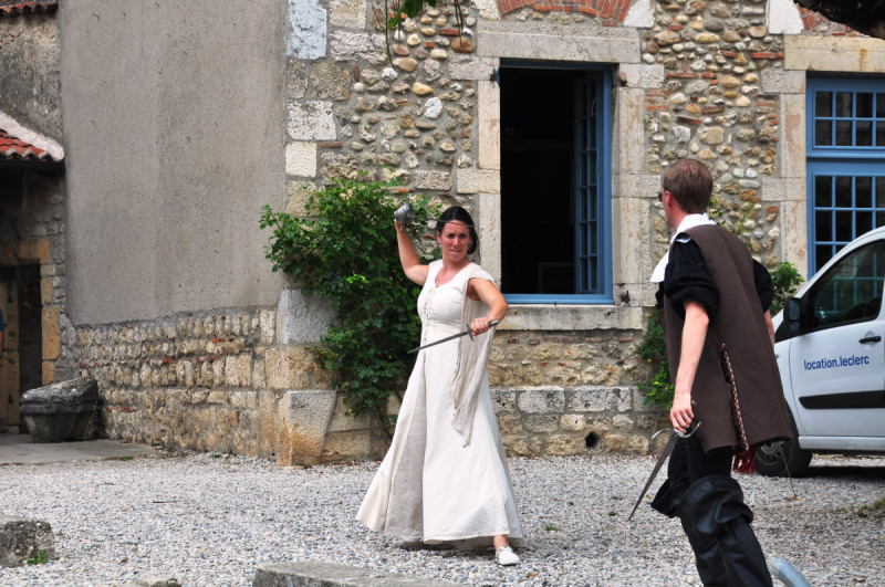 Где посмотреть рыцарские турниры в Нормандии, Рона-альпы, Лазурн