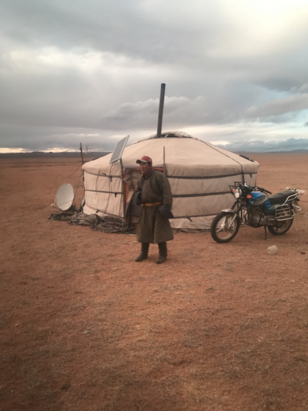 По Монголии без плана. 5 дней в Гоби. По Монголии без плана. 5 дней в Гоби.