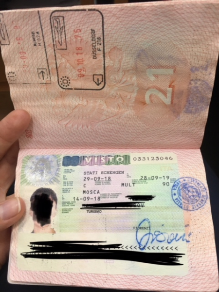 Поврежден загранпаспорт - могут быть проблемы на границе