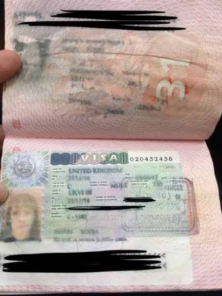 Поврежден загранпаспорт - могут быть проблемы на границе