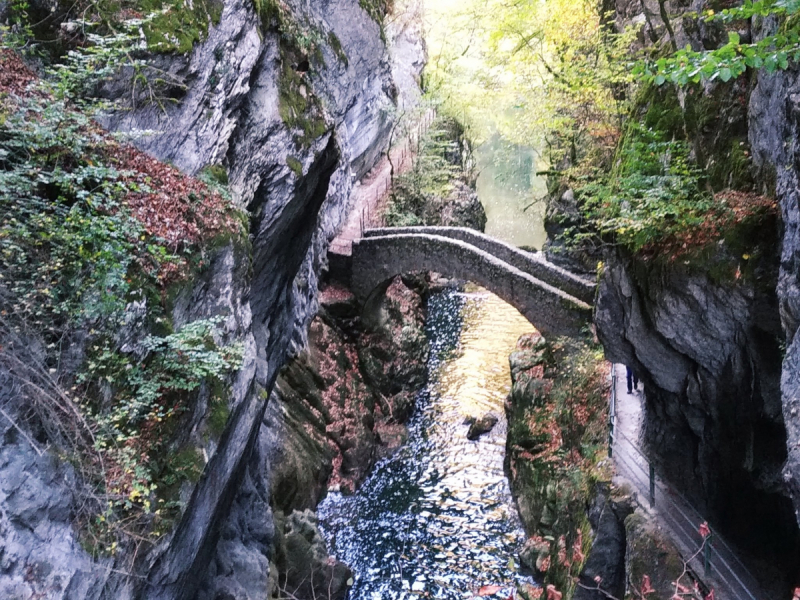 Невшатель. Город и кантон.