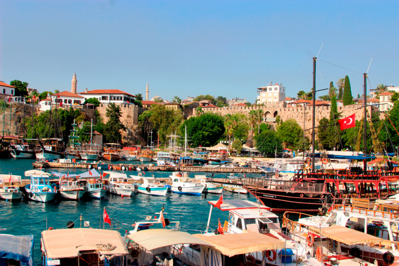 Турция на автомобиле: Анталия, Аланья, Памуккале, Кападокия, Стамбул и другие великолепные города Турции.