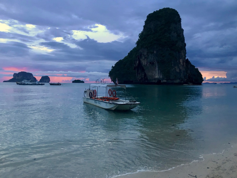 Пляжи и Закаты