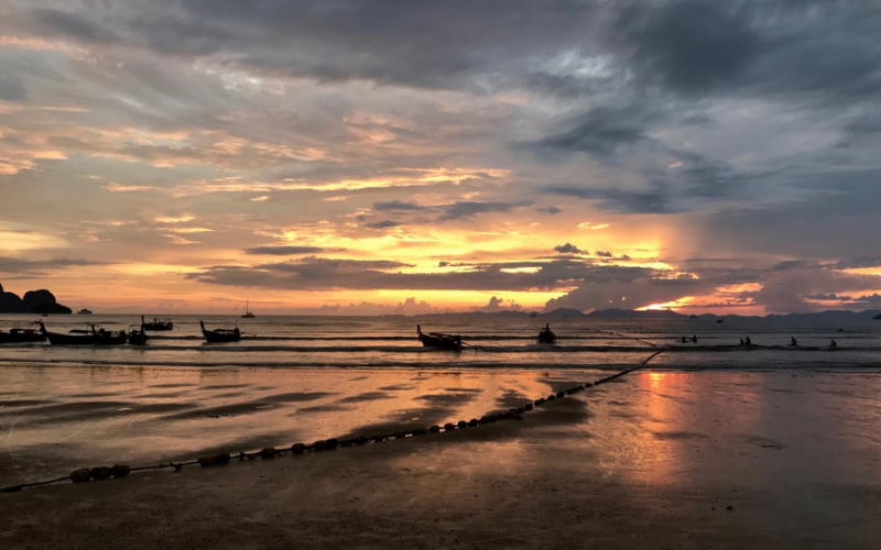 Пляжи и Закаты