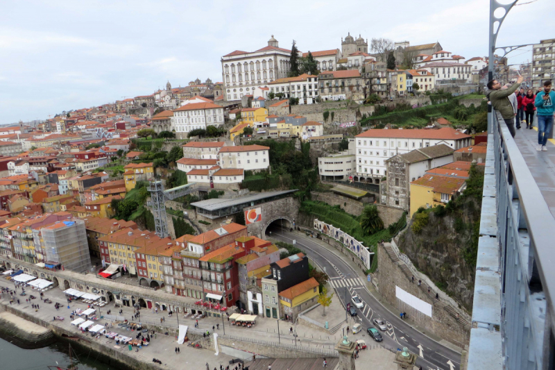 По Португалии на общественном транспорте в ноябре 2018 (Порту - Лиссабон через Лейрию, пещеры Мира-де-Айре, Томар)