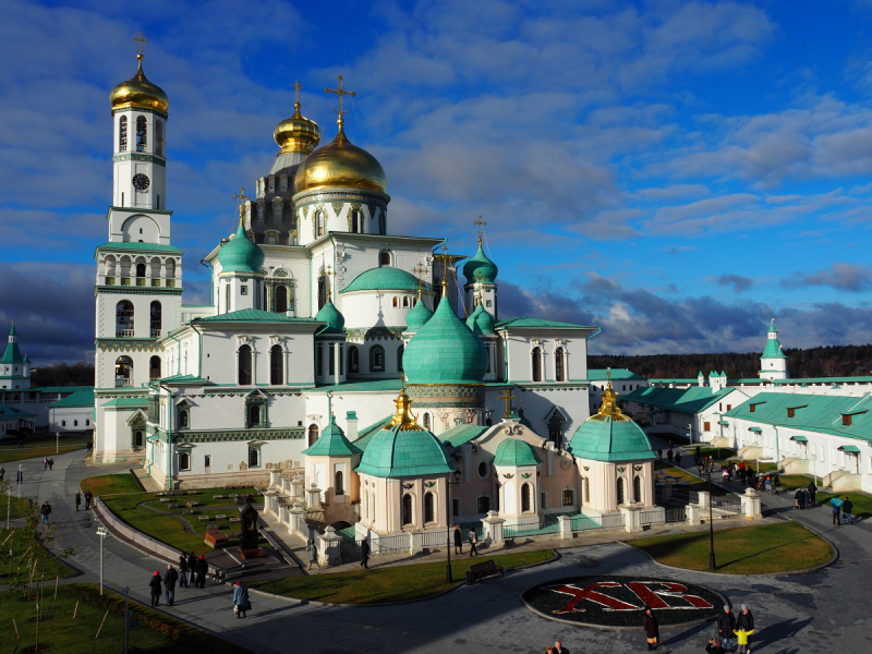 Ново-Иерусалимский монастырь и Большие Вяземы за один день