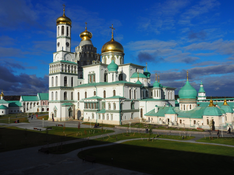 Ново-Иерусалимский монастырь и Большие Вяземы за один день