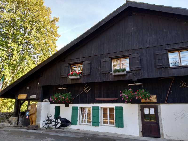 Невшатель. Город и кантон.