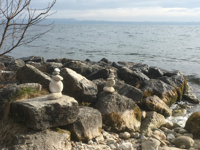 Невшатель. Город и кантон.