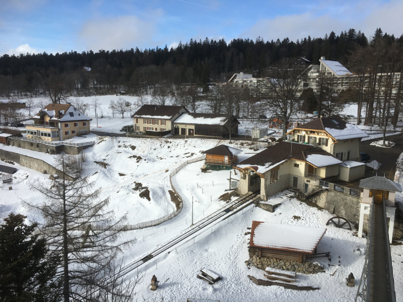 Невшатель. Город и кантон.