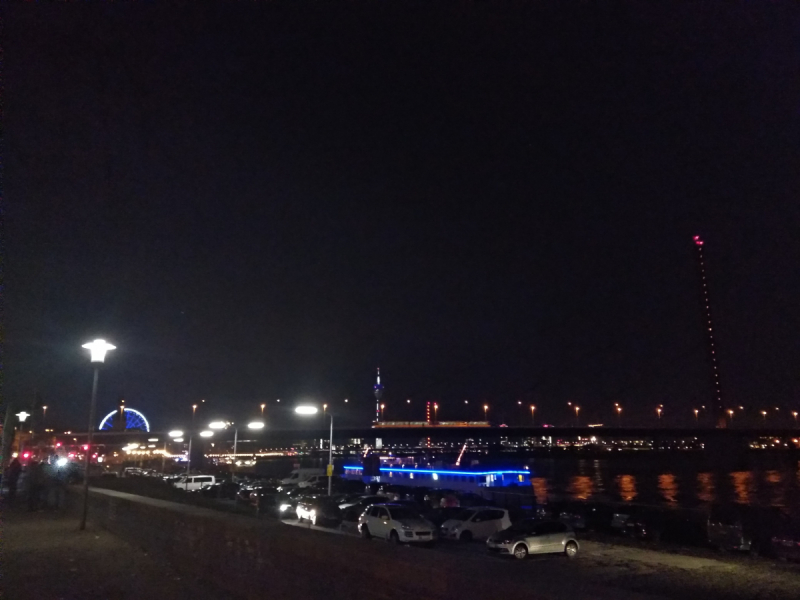 3 часа в Дюссельдорфе.