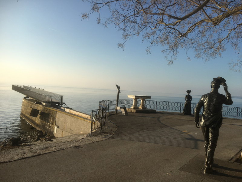 Невшатель. Город и кантон.