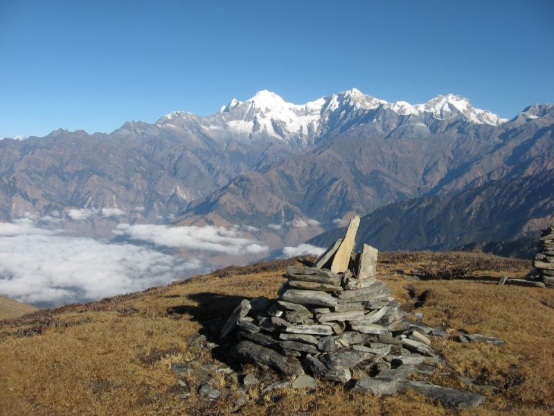От Татопани к Татопани с видом на Ганеш химал