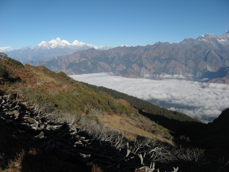 От Татопани к Татопани с видом на Ганеш химал
