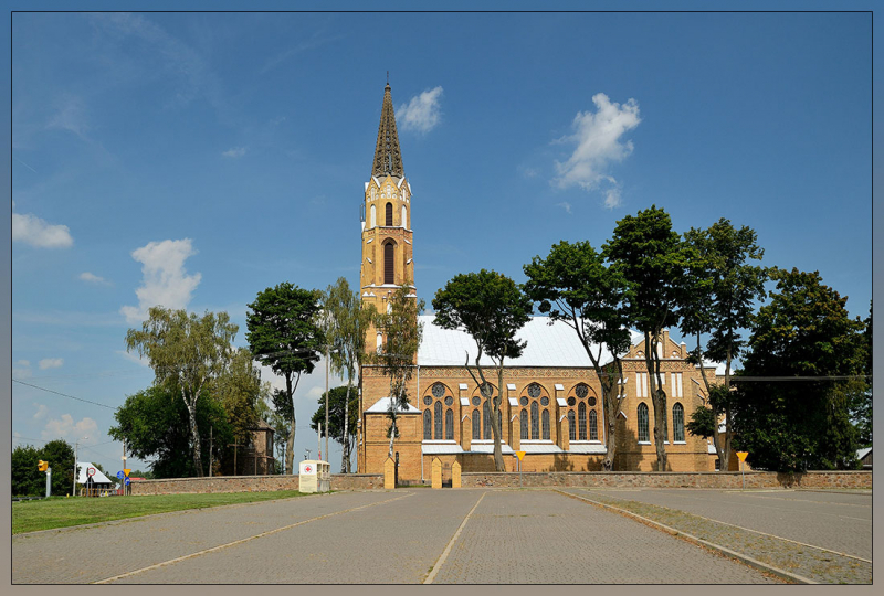 30. Korycin. 011 - DSC_8480+8481. Kościół pw. Znalezienia i Podwyższenia Krzyża Świętego