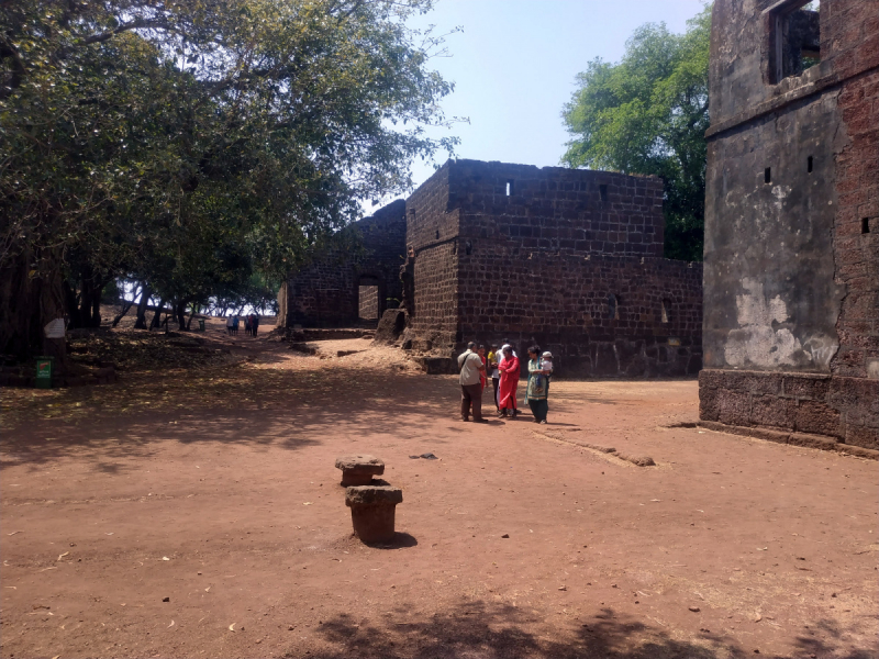 Форт Виджайдург (Vijaydurg) в Махараштре, 150 км от Гоа