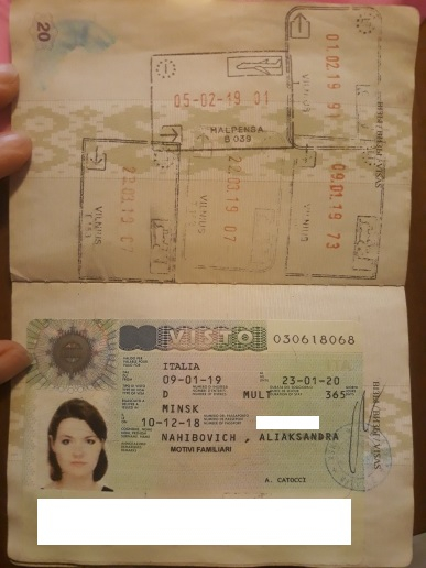 Поврежден загранпаспорт - могут быть проблемы на границе