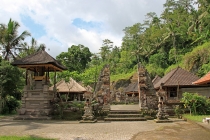 Детские каникулы в сезон дождей