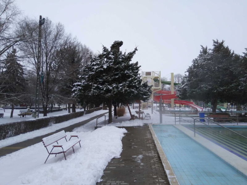 Термы Нанасфюрде в городке Хайдунанаси (Hajdúnánási Gyógyfürdő, Hajdúnánás) Термы Нанасфюрде в городке Хайдунанаси (Hajdúnánási Gyógyfürdő, Hajdúnánás)