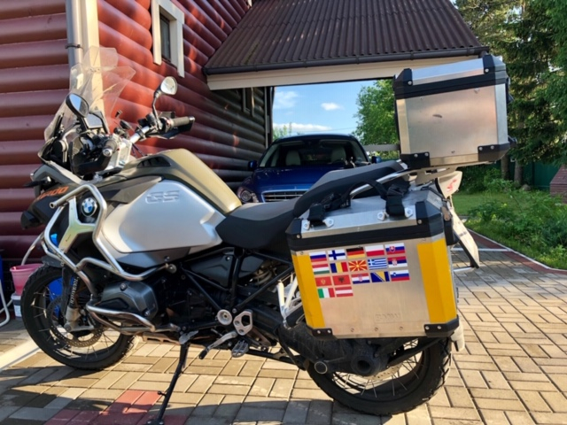 Мотопутешествие в мае-июне 2019 года из Санкт-Петербурга через 17 стран Восточной и Западной Европы на трех мотоциклах BMW