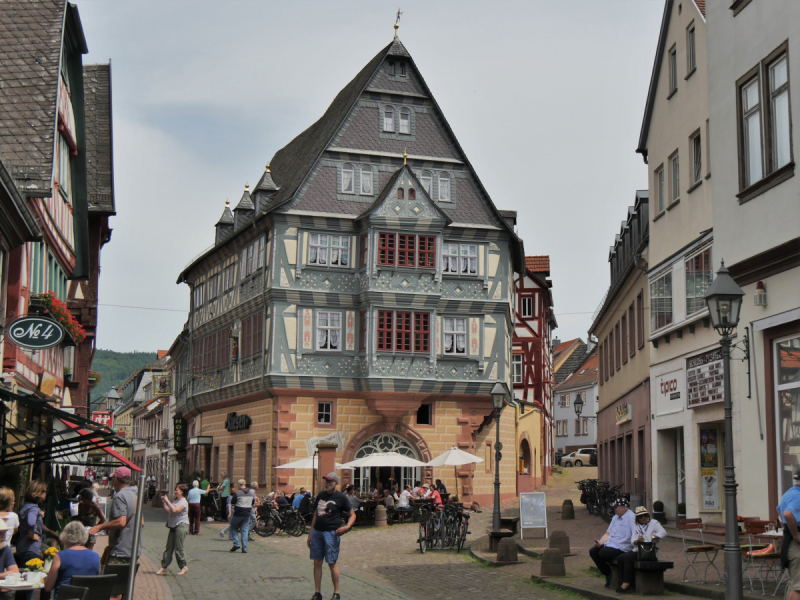 Маленькие и не совсем маленькие и даже совсем не маленькие города… или короткие поездки по городам и весям Германии.