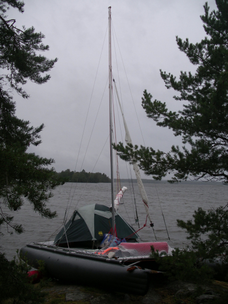 Ищу попутчика/составлю компанию на парусную прогулку по Онежскому озеру, в августе, на пару недель...