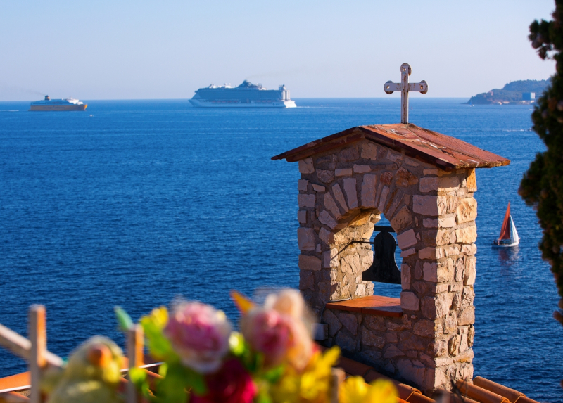 Ля Гард, La Garde, Toulon, Hyeres - Йер, Porquerolles, Calanques - Каланки, Beziers