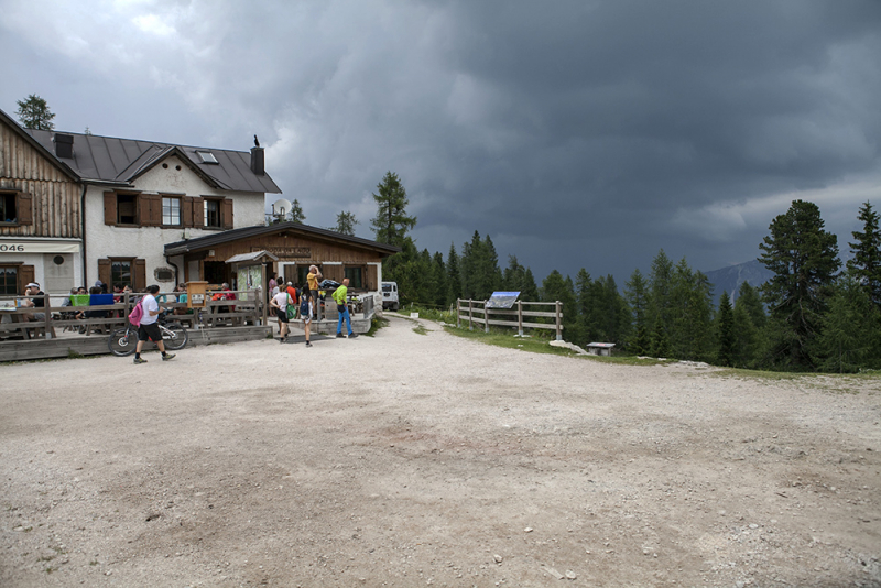 Трекинг в Доломитовых Альпах №2: Dolomiti Ampezzane, Sextener, Val  Gardena, Val Badia.