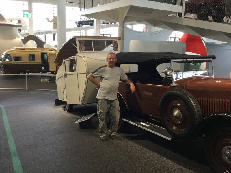 Мистер Чукен’с холлидей