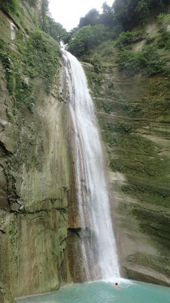 Юг острова Себу, провинция Барили (Barili), водопад Мантаюпан (Mantayupan falls)