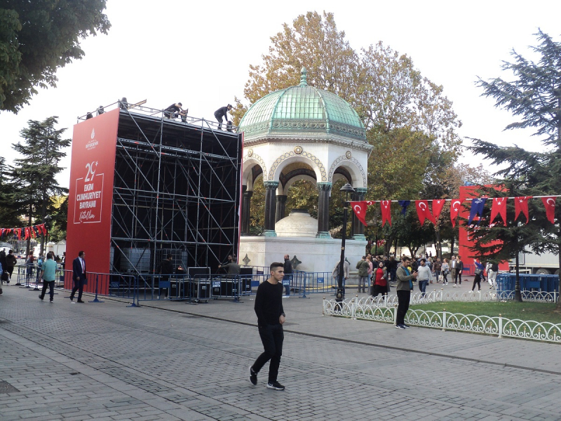 РасТай, дваТай - с севера на юг кругами