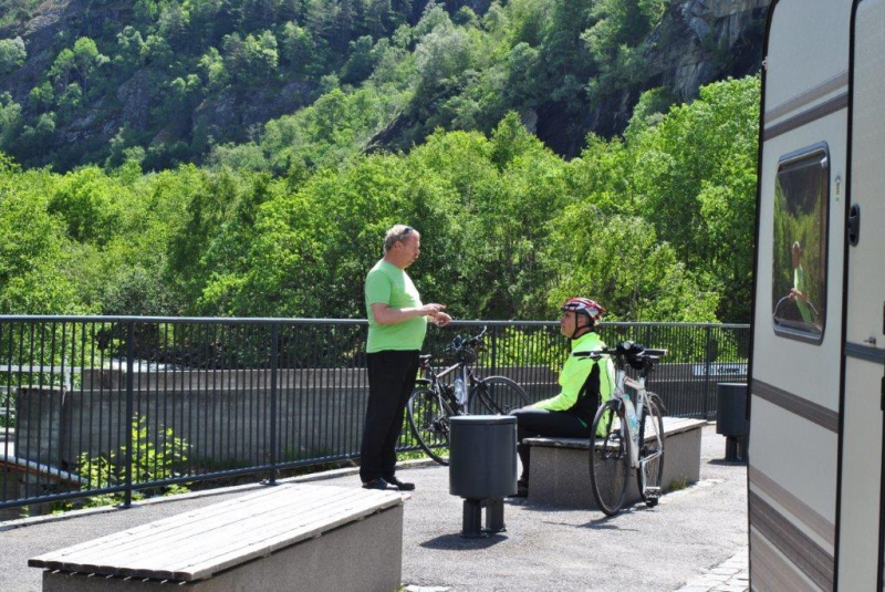 Дело было вечером, делать было нечего...а не махнуть ли нам в Троллькирку