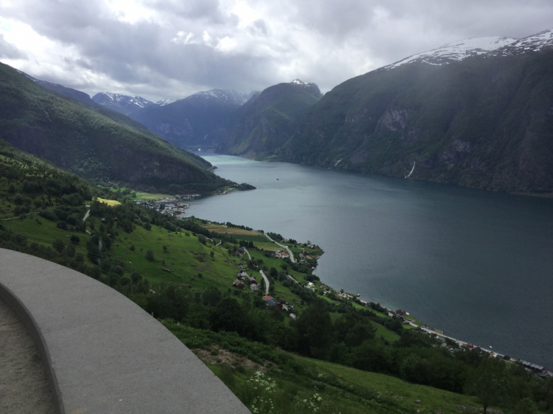 Дело было вечером, делать было нечего...а не махнуть ли нам в Троллькирку