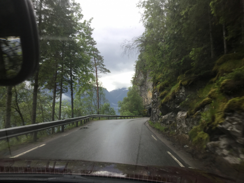 Дело было вечером, делать было нечего...а не махнуть ли нам в Троллькирку