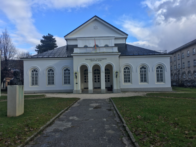 Сибирь - Черногория. Покорение страны на общественном транспорте не в сезон.