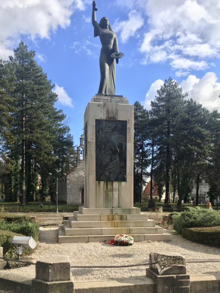 Сибирь - Черногория. Покорение страны на общественном транспорте не в сезон.