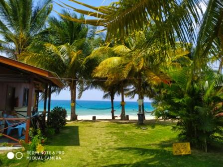 По дороге из отеля Барат в Kampung Juara