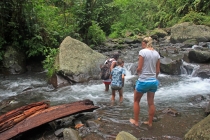 Детские каникулы в сезон дождей