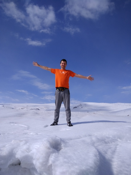 Армения, конец апреля, на машине.