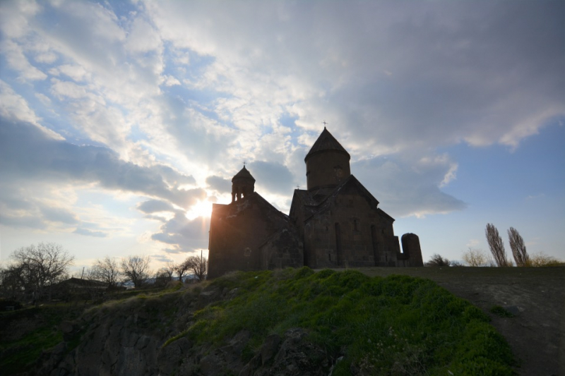 Армения, конец апреля, на машине.