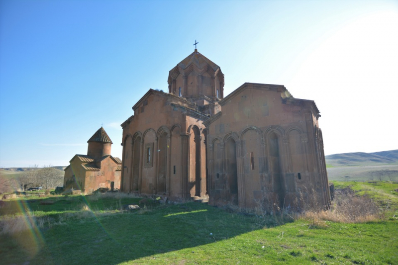Армения, конец апреля, на машине.