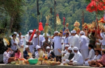 Детские каникулы в сезон дождей
