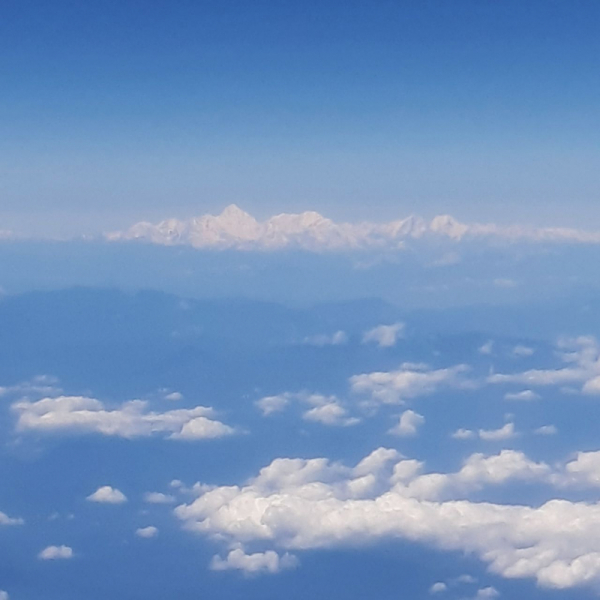 При вылете из Вьетнама "Аэрофлотом" виден Эверест?