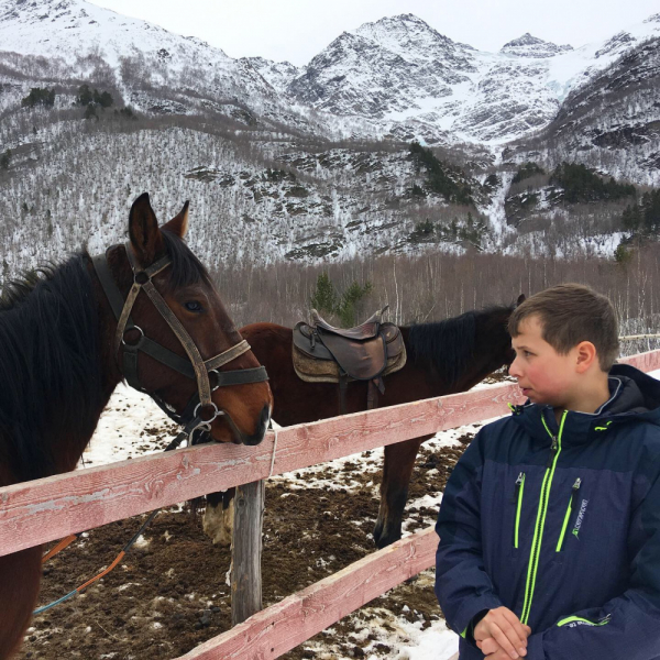 Чегетия 2020 март мама+сын