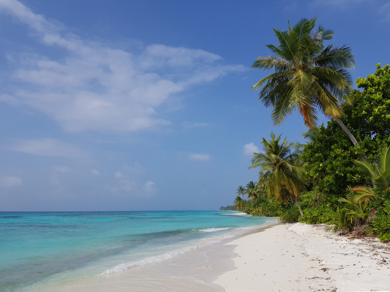 Дигура (Dhigurah) – пару километров наедине с собой и плеском волн