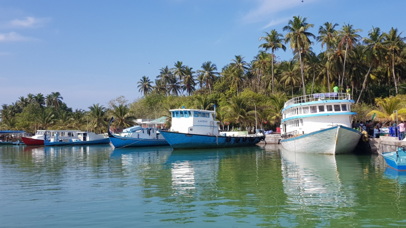 Дигура (Dhigurah) – пару километров наедине с собой и плеском волн