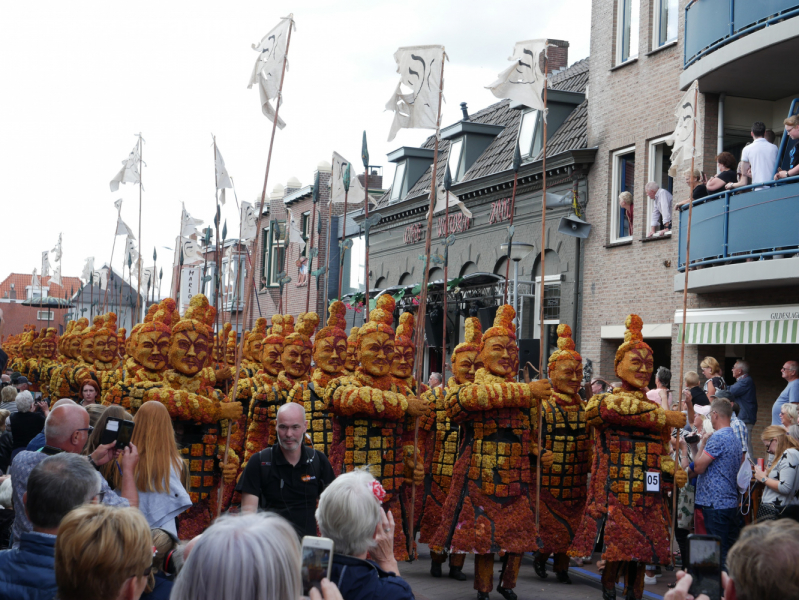 Цветочные парады Varend Corso (2017) и Corso Zundert (2017,2019) в Нидерландах