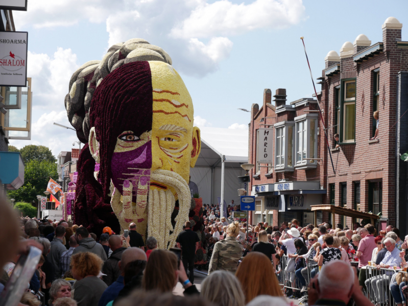 Цветочные парады Varend Corso (2017) и Corso Zundert (2017,2019) в Нидерландах