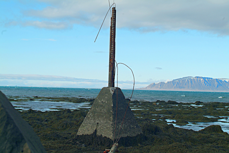 Рейкьявик и остров  Гротта в Селтьярнарнес...