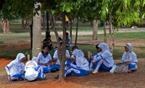 Детские каникулы в сезон дождей